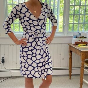 Diane Von Furstenberg gorgeous wrap dress